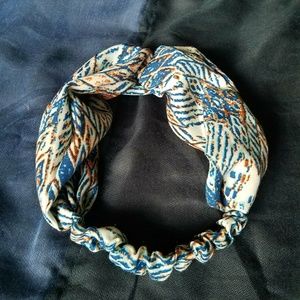 AEO - NWOT Trendy, Twist Head Wrap Band
